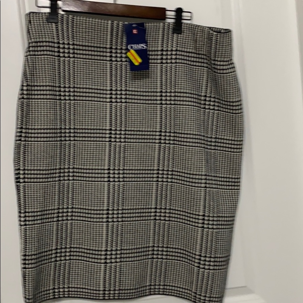 Chaps pencils skirt
